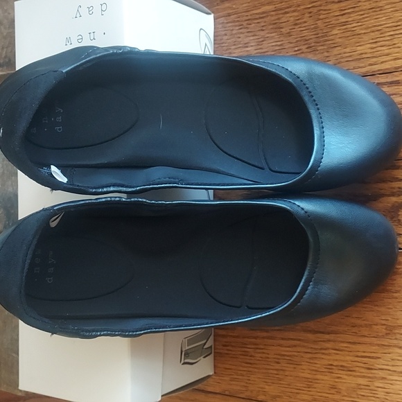 A New Day Ballerina Flats - Picture 3 of 3